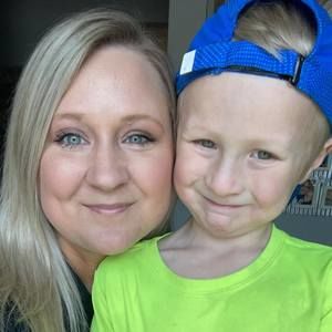 Meet your Posher, Sara